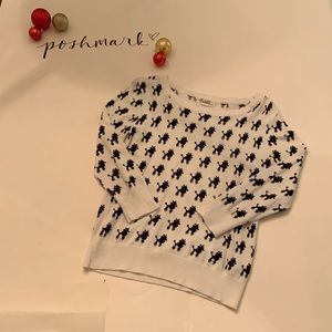 fitted cream colored sweater